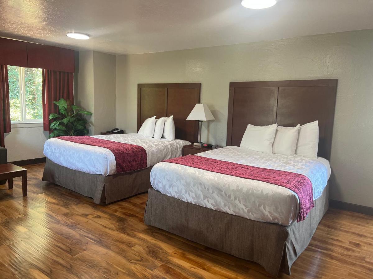 Red Carpet Inn Medford Exterior foto